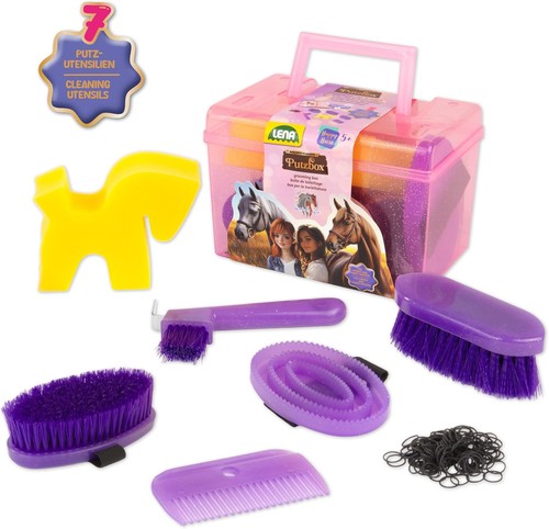Lena hobby horsing cleaning - hobby,
